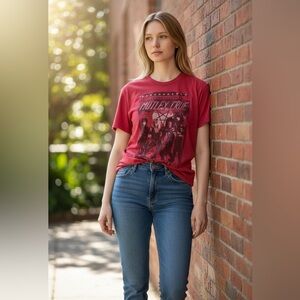 Red Mötley Crüe Graphic T-Shirt